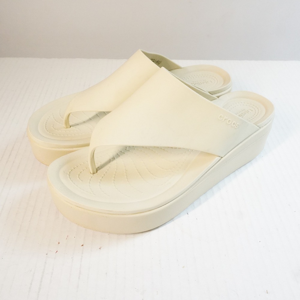 Crocs White LiteRide Platform Flip‎ Flops Sandals Comfort Lightweight Size 10